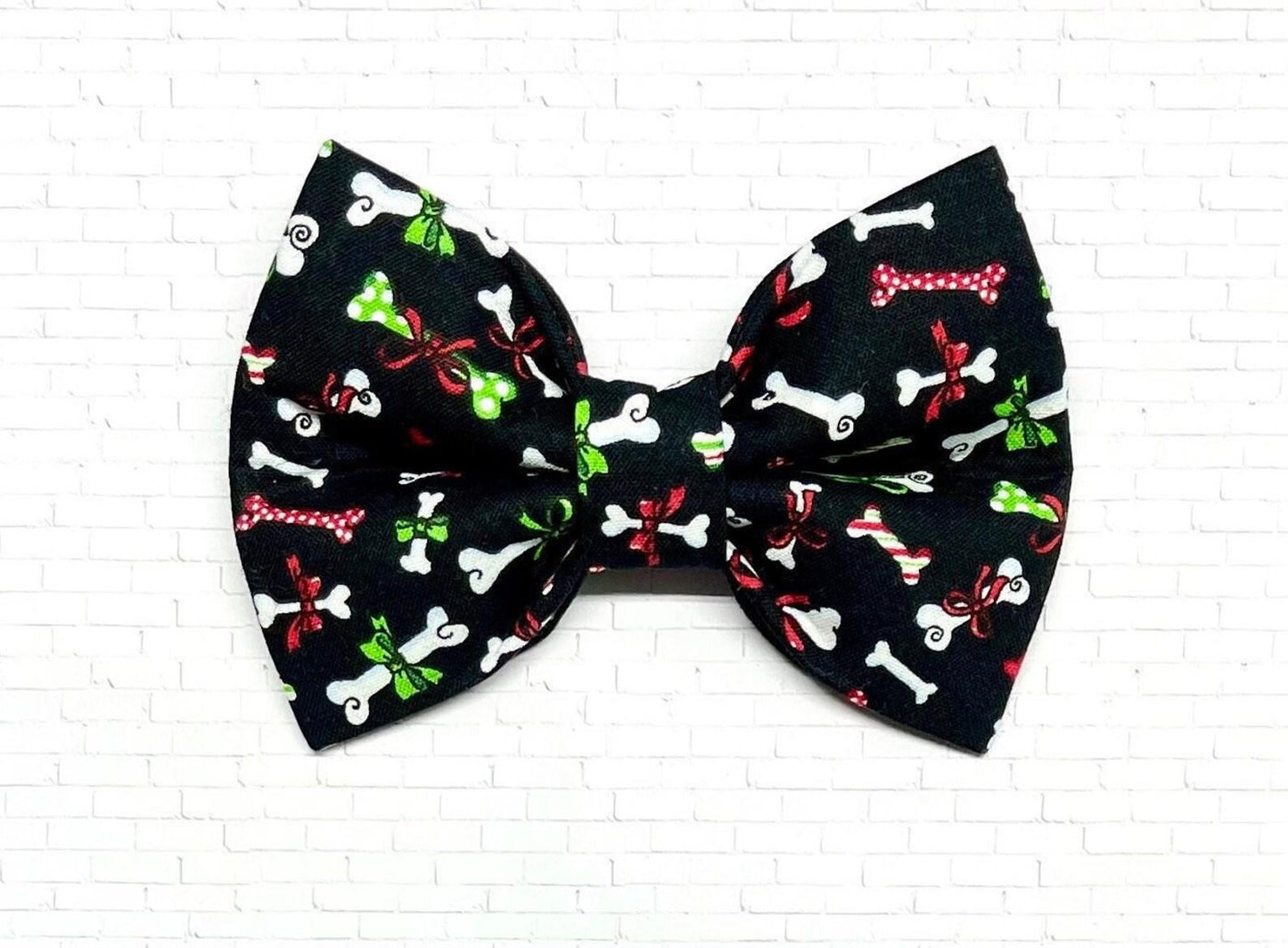 Christmas Dog Bone Bow Tie