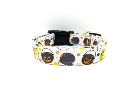 Halloween trick-or-treat bucket dog collar