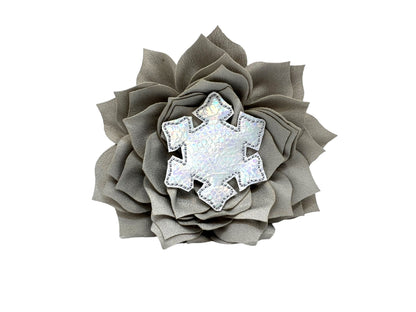 Snowflake Embellished Dog Collar Flower, Christmas Dog Collar Flower, Winter Snowflake Collar Flower, Dog Collar Flower, Flower for Collar