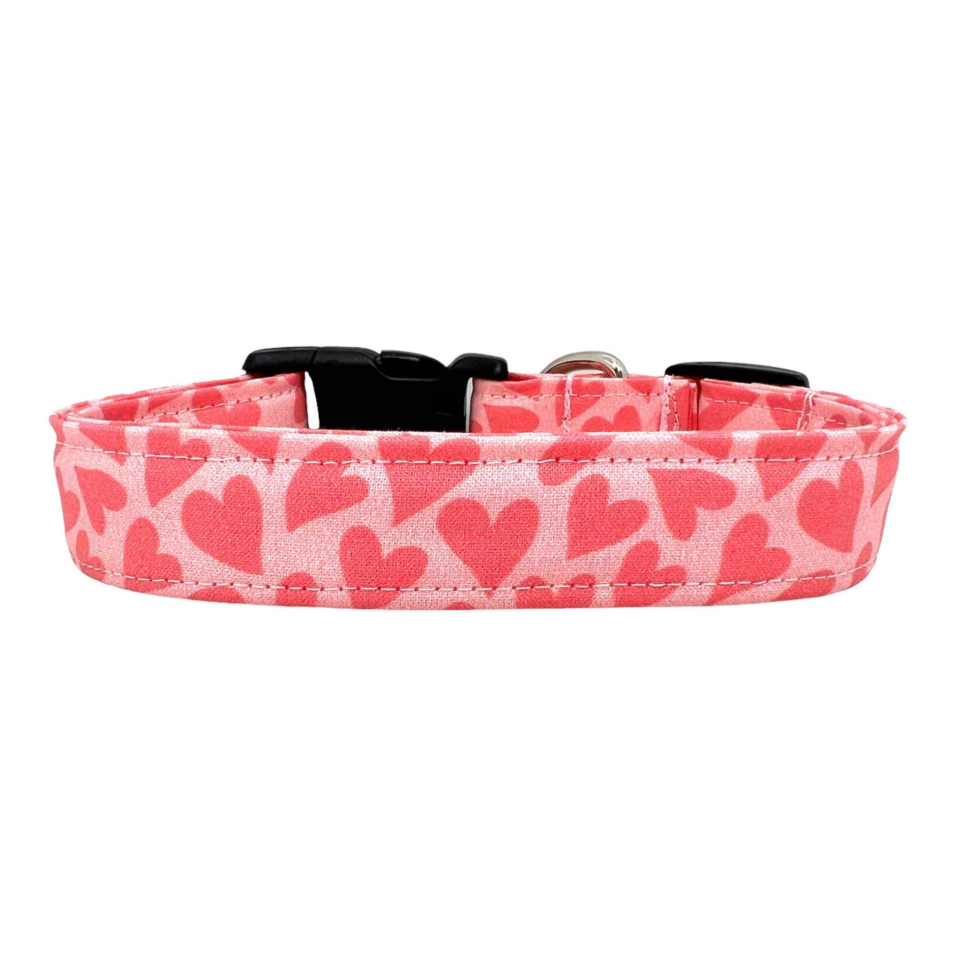 Pink Valentine’s Day dog collar with heart pattern