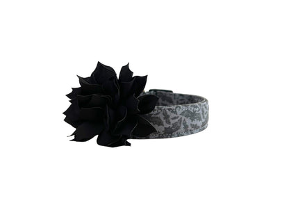 Halloween Dog Collar, Halloween Bat Dog Collar with Flower, Black Bat Dog Collar, Trick or Treat Collar, Bat Dog Collar, Dog Collar with Bat