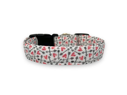 Valentine’s Day dog collar with pink hearts and black arrow pattern
