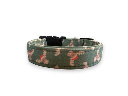 Christmas Dog Collar, Christmas Moose Dog Collar, Winter Dog Collar, Moose in Santa hats