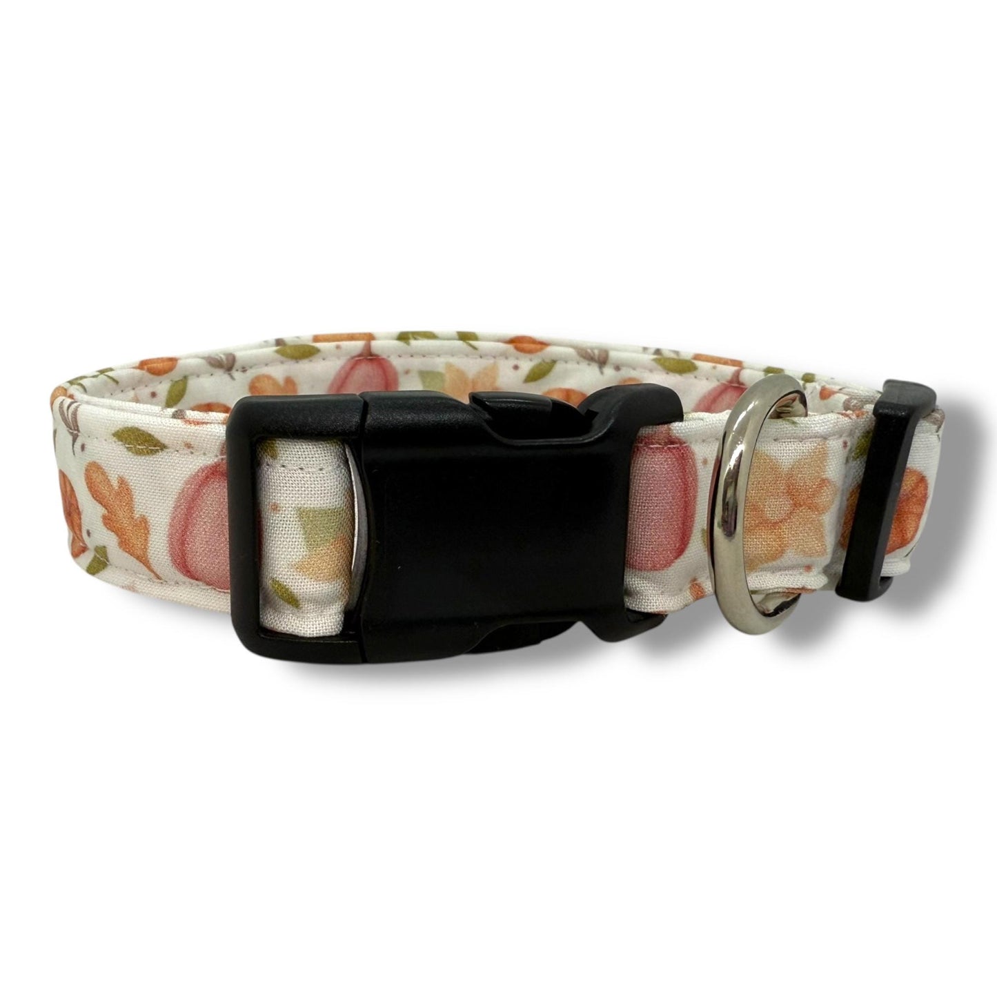 Fall dog collar with pumpkins, golden leaves, and autumn blooms in warm orange, peach, and earthy tones for seasonal style.