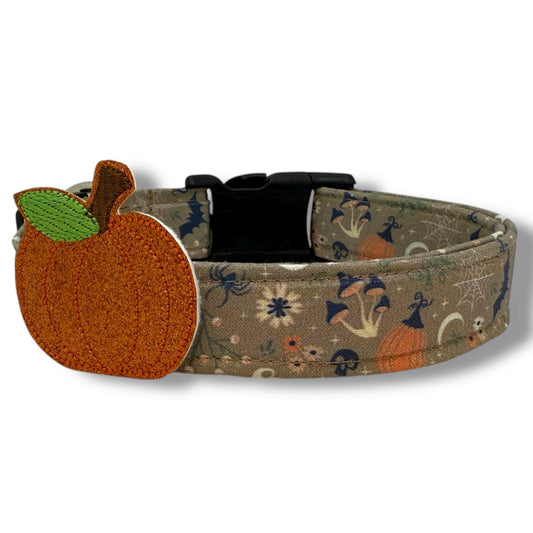 Cottagecore Halloween dog collar with rustic autumn florals, vintage-inspired design, and adjustable buckle for dogs. Also comes with shown removable pumpkin embellishment.